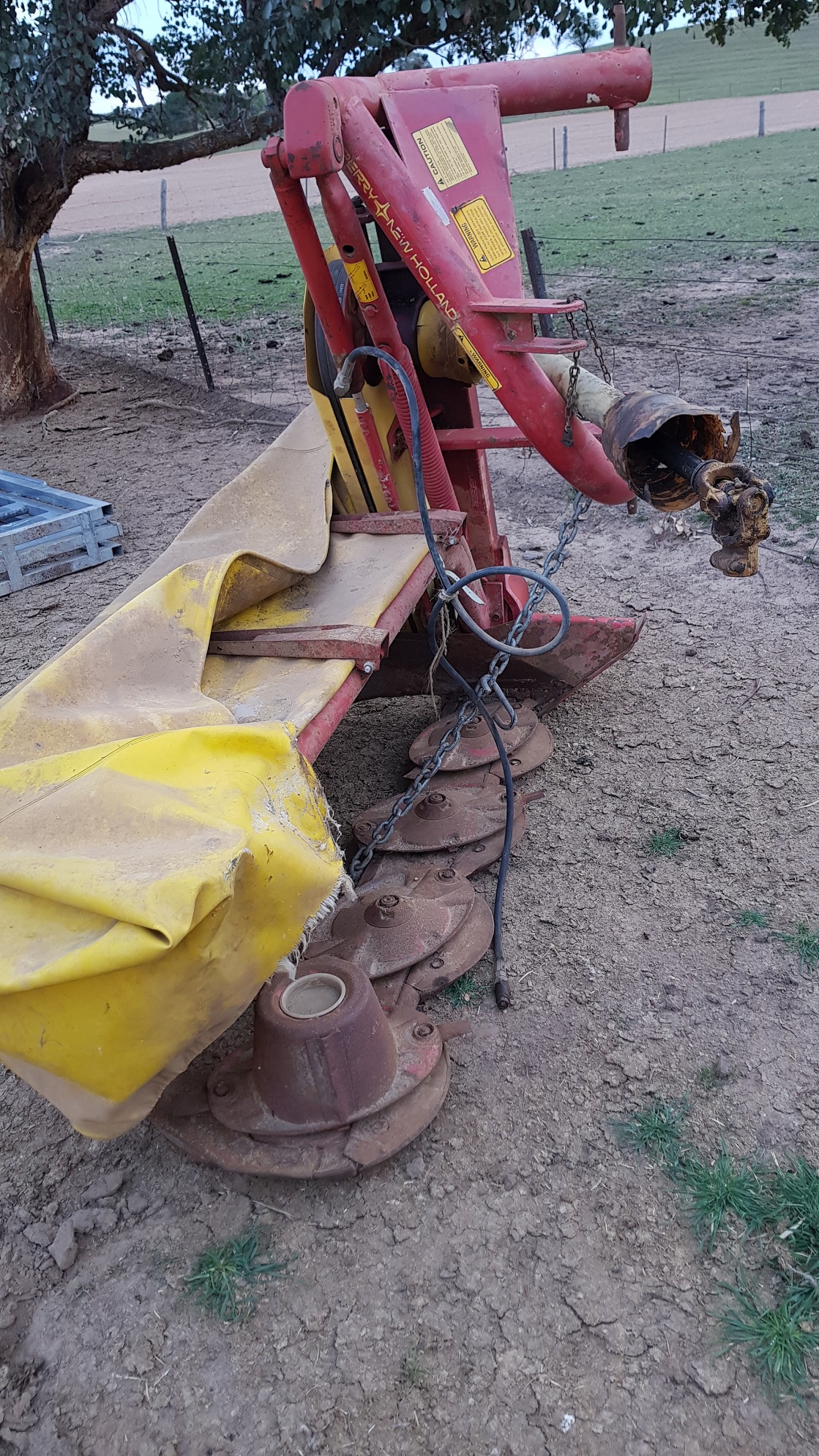 New Holland 442 Disc Hay Mower Machinery & Equipment Hay