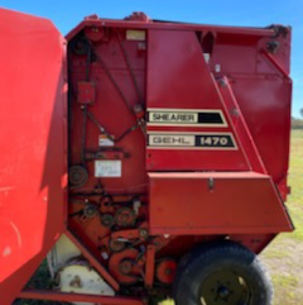 Shearer Gehl 1470 TDC round baler Machinery & Equipment Hay
