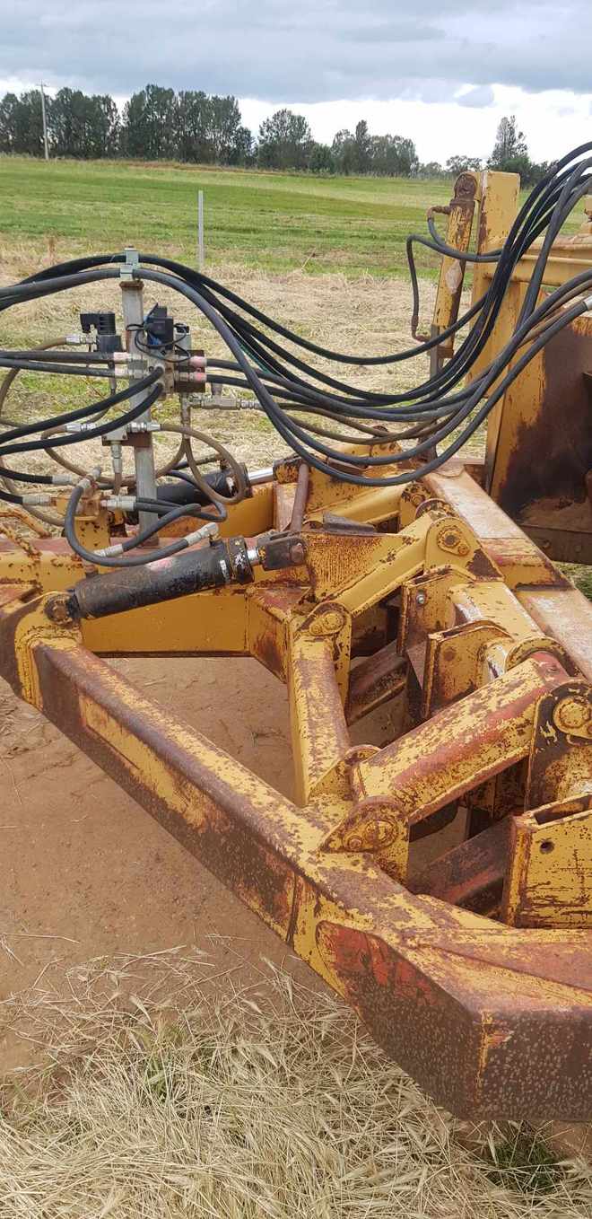 LASER BUCKET Machinery & Equipment Earthmoving For Sale