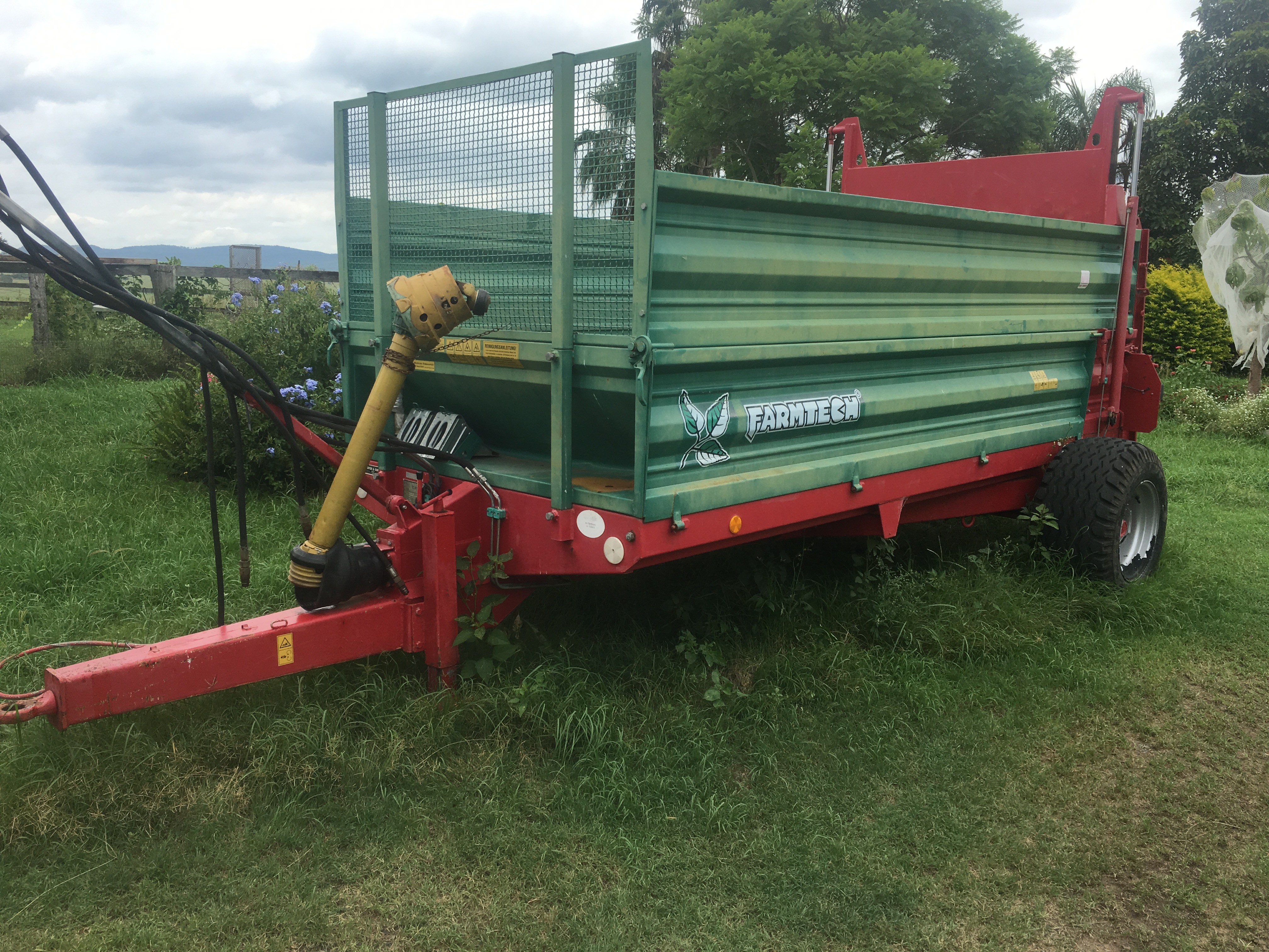 Farmtech Minifex 550 Manure Spreader Machinery & Equipment