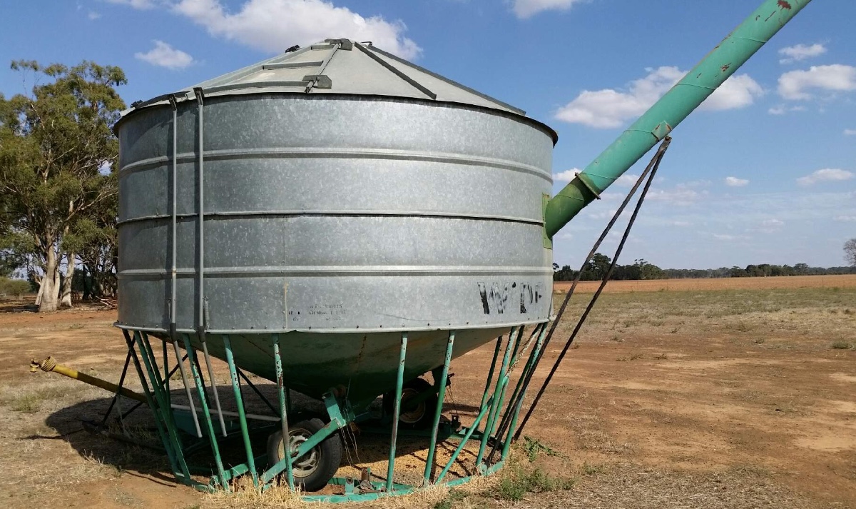 All Bulk Field Bin / Auger Bin For Sale Machinery & Equipment