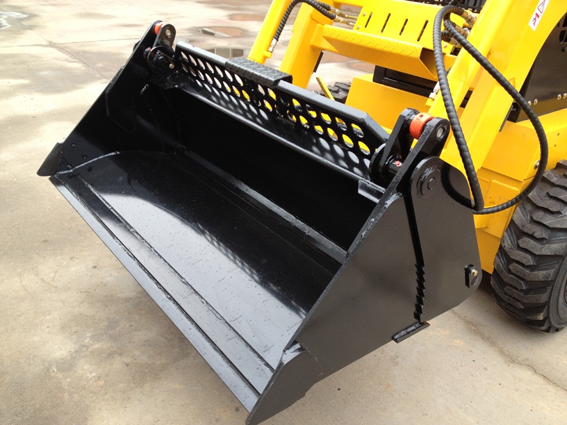 Skid Steer 4 In 1 Bucket Machinery & Equipment Machinery