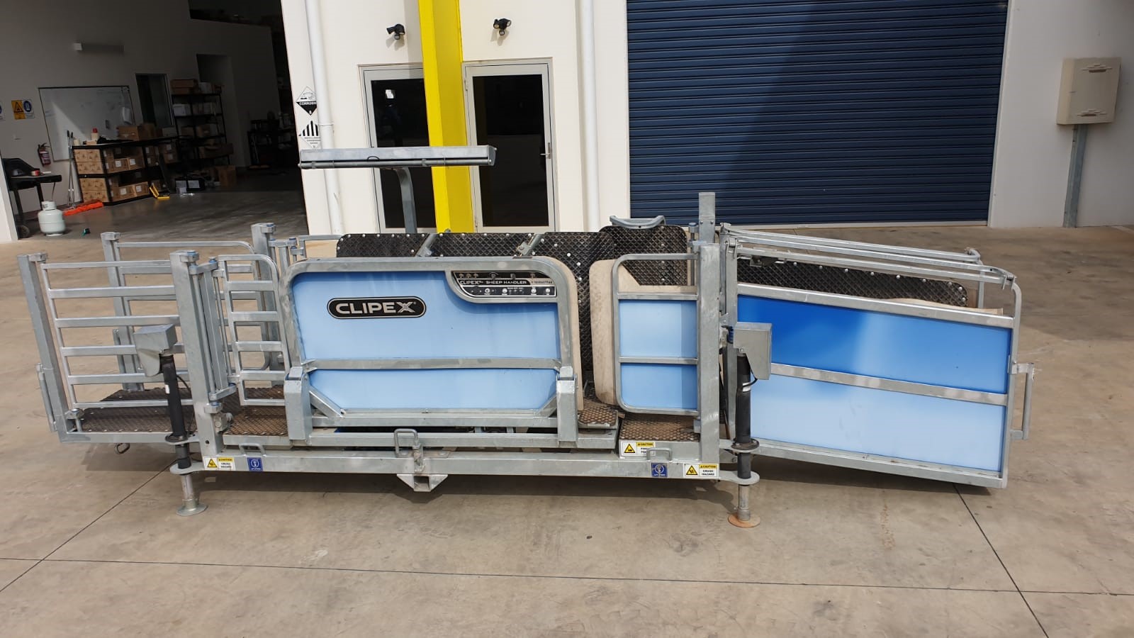 Clipex Sheep Handler Livestock Equipment Sheep Handlers For