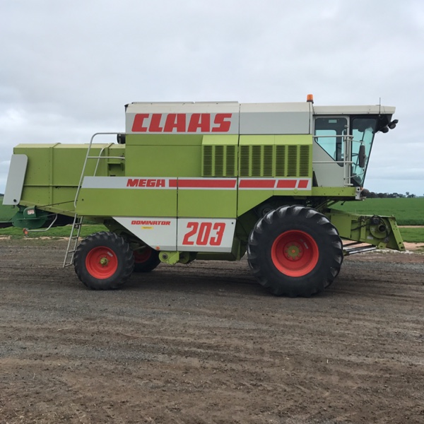 Claas Mega 203 Header For Sale Feed accelerator Machinery
