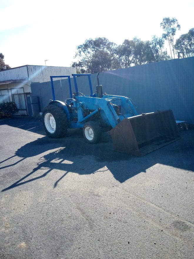 Ford 3000 Diesel Front End Loader Machinery & Equipment