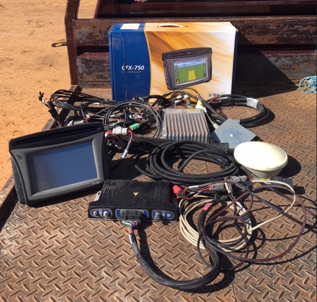 Complete Trimble RTK GPS Package Machinery & Equipment GPS