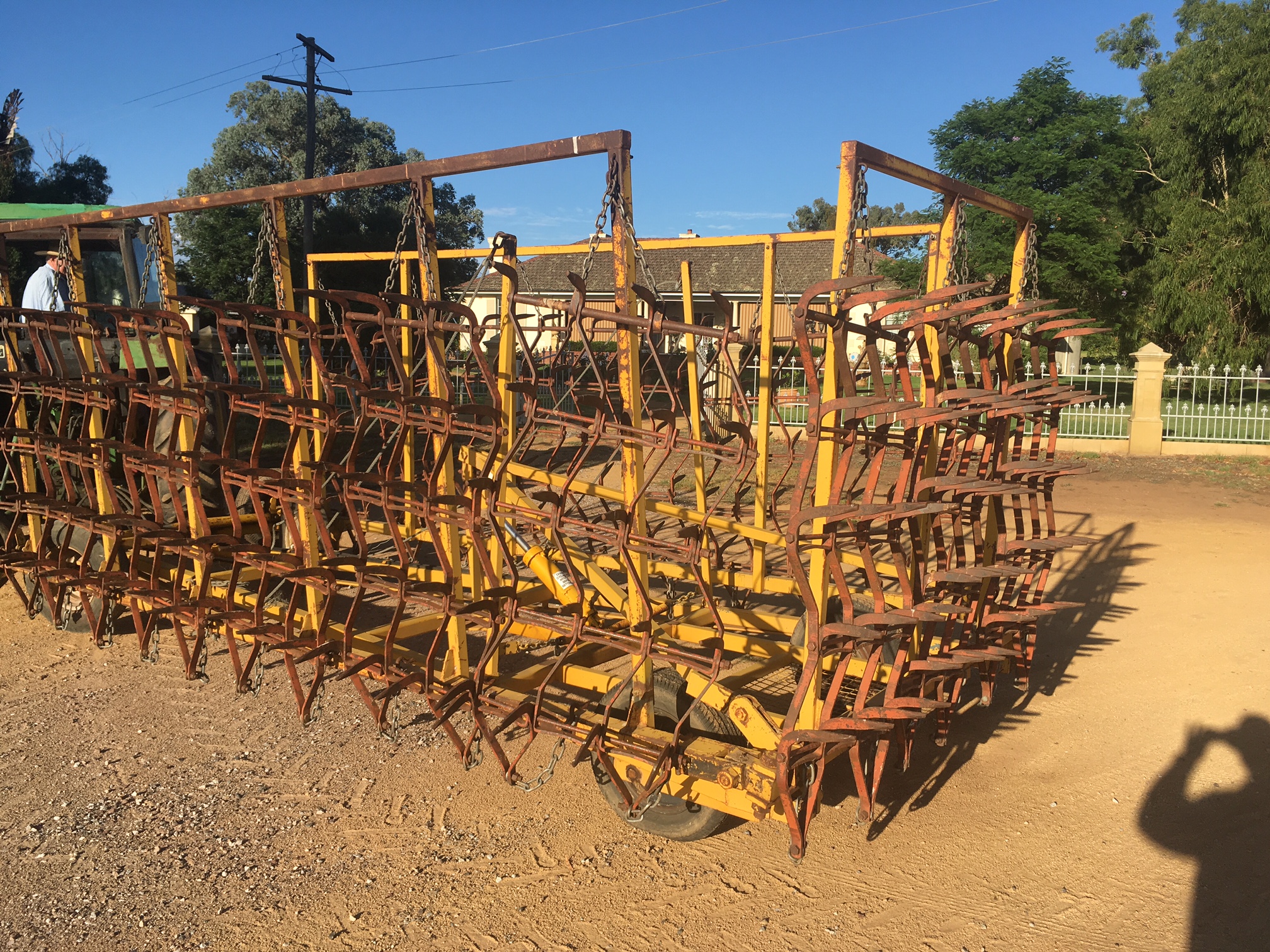 Coolamon Harrows, 40ft, 15 Leaf Near New Condition Machinery