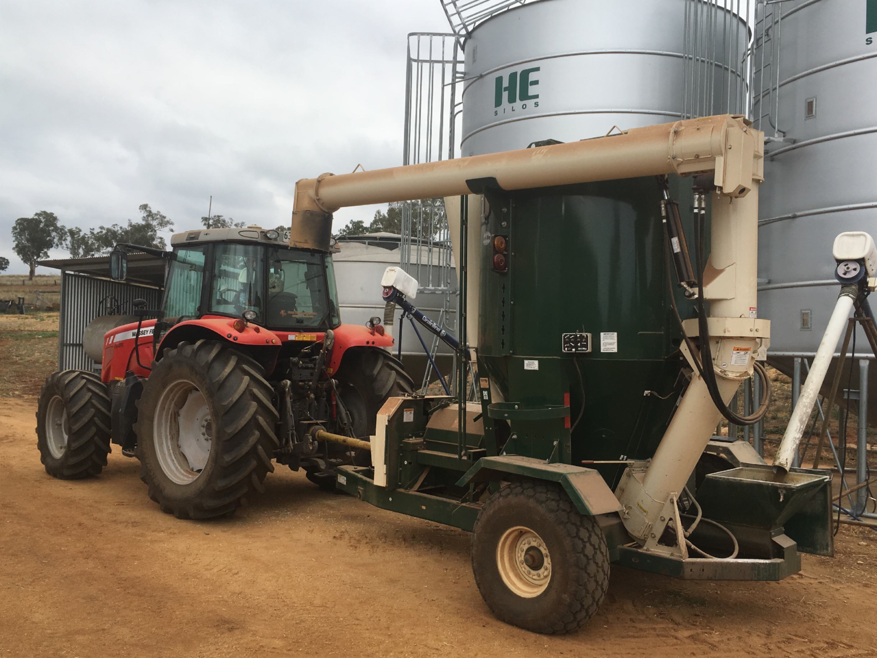 ARTS WAY 6530 FEED MIXER Machinery & Equipment Fodder and