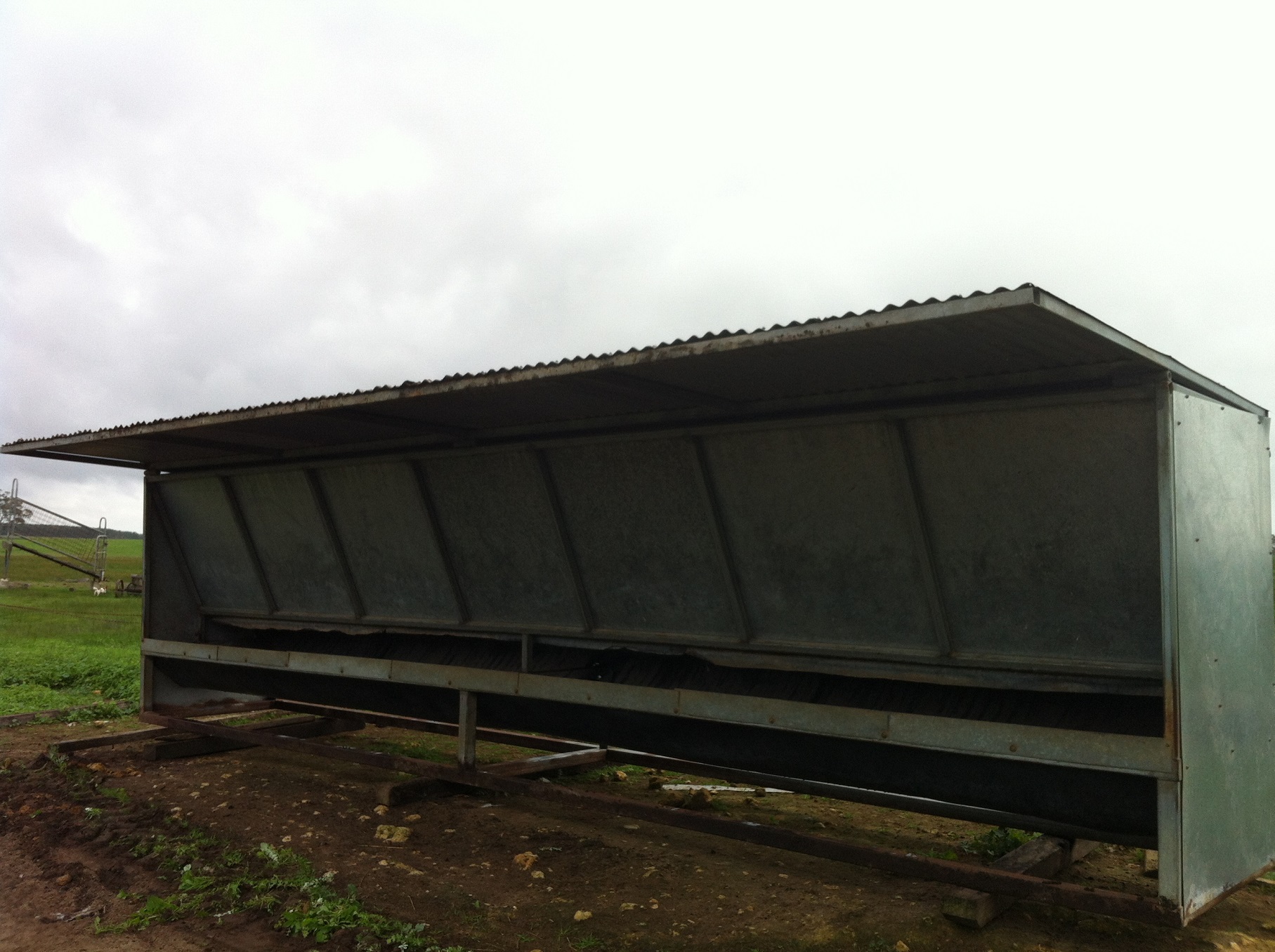 Cattle Self Feeders Livestock Equipment Livestock Feeding