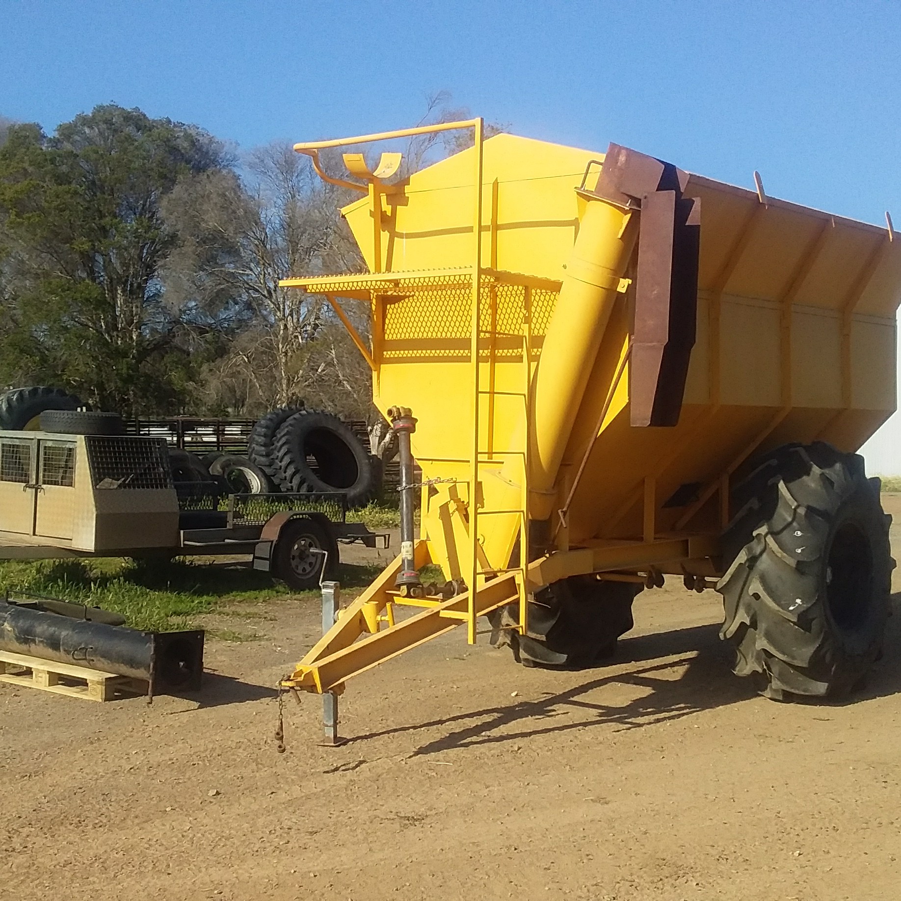 Chaser bin Machinery & Equipment Chaser Bins For Sale