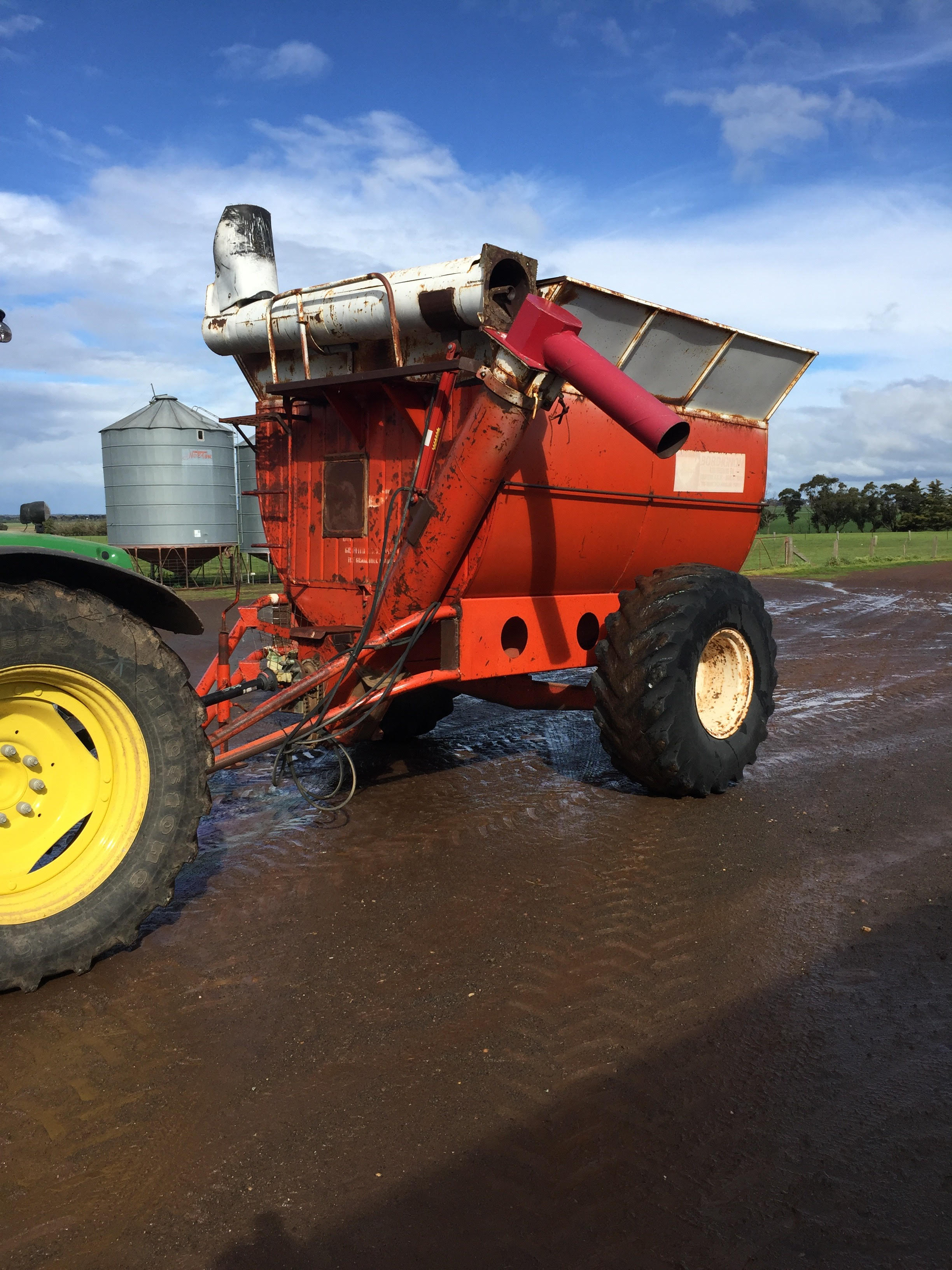 Bordignon 12t chaser bin Machinery & Equipment Chaser Bins
