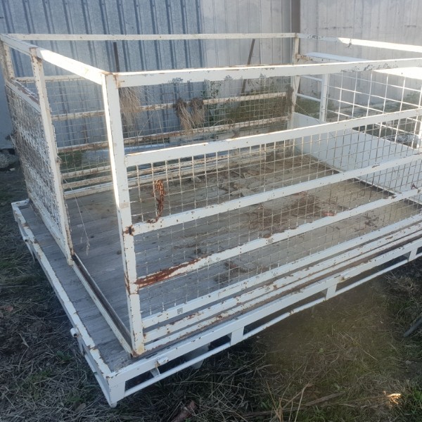 Ute stock crate Trucks & Trailers Stock Crates and Bulk