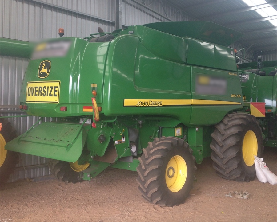 John Deere 9870 Header / Harvester for Sale with 45Ft Midwest Front