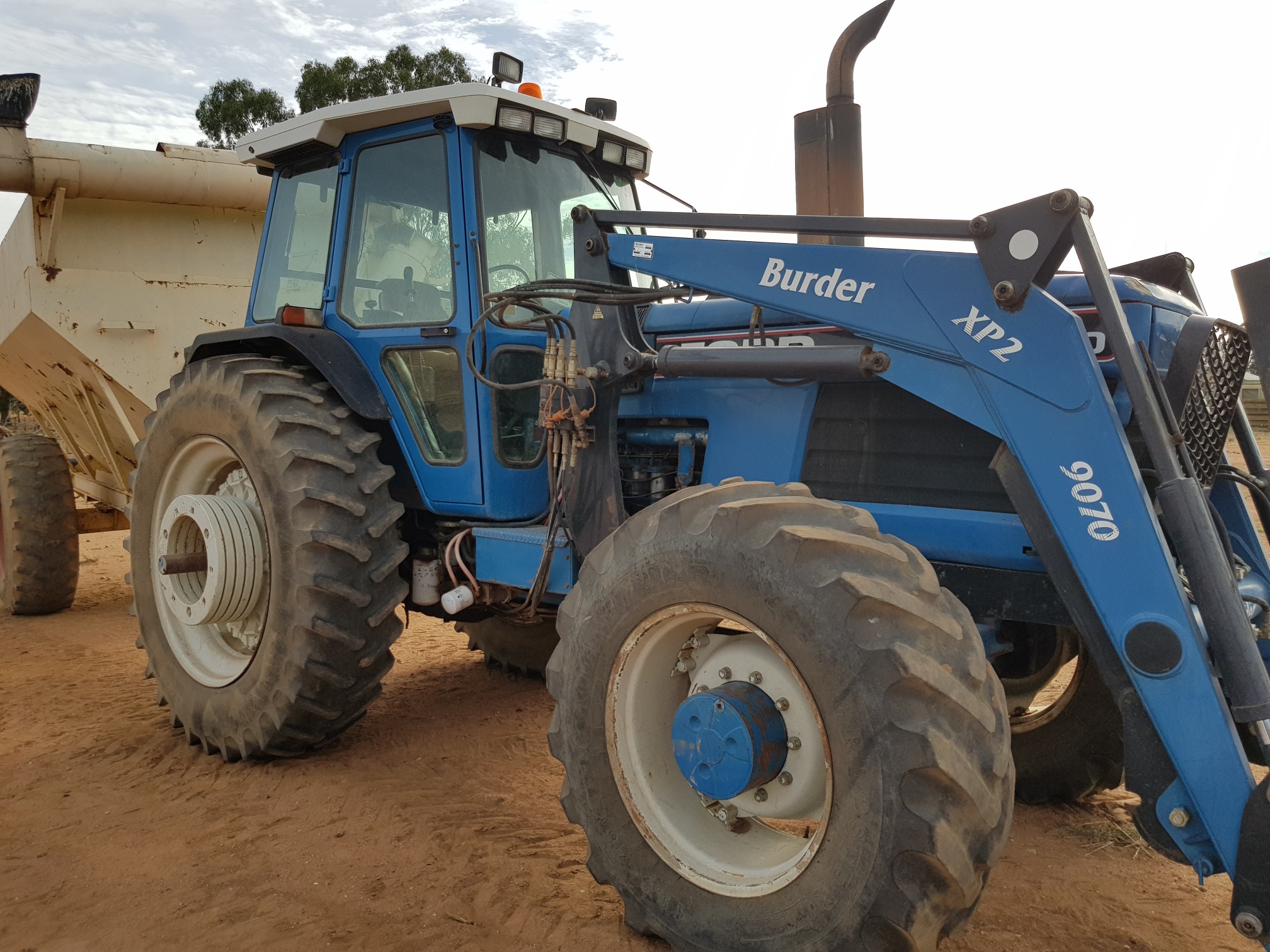 Ford 8730 Front end loader "Price Reduced" Machinery
