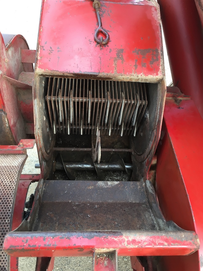 NEW HOLLAND 352 Hammer Mill Mixer For Sale Machinery