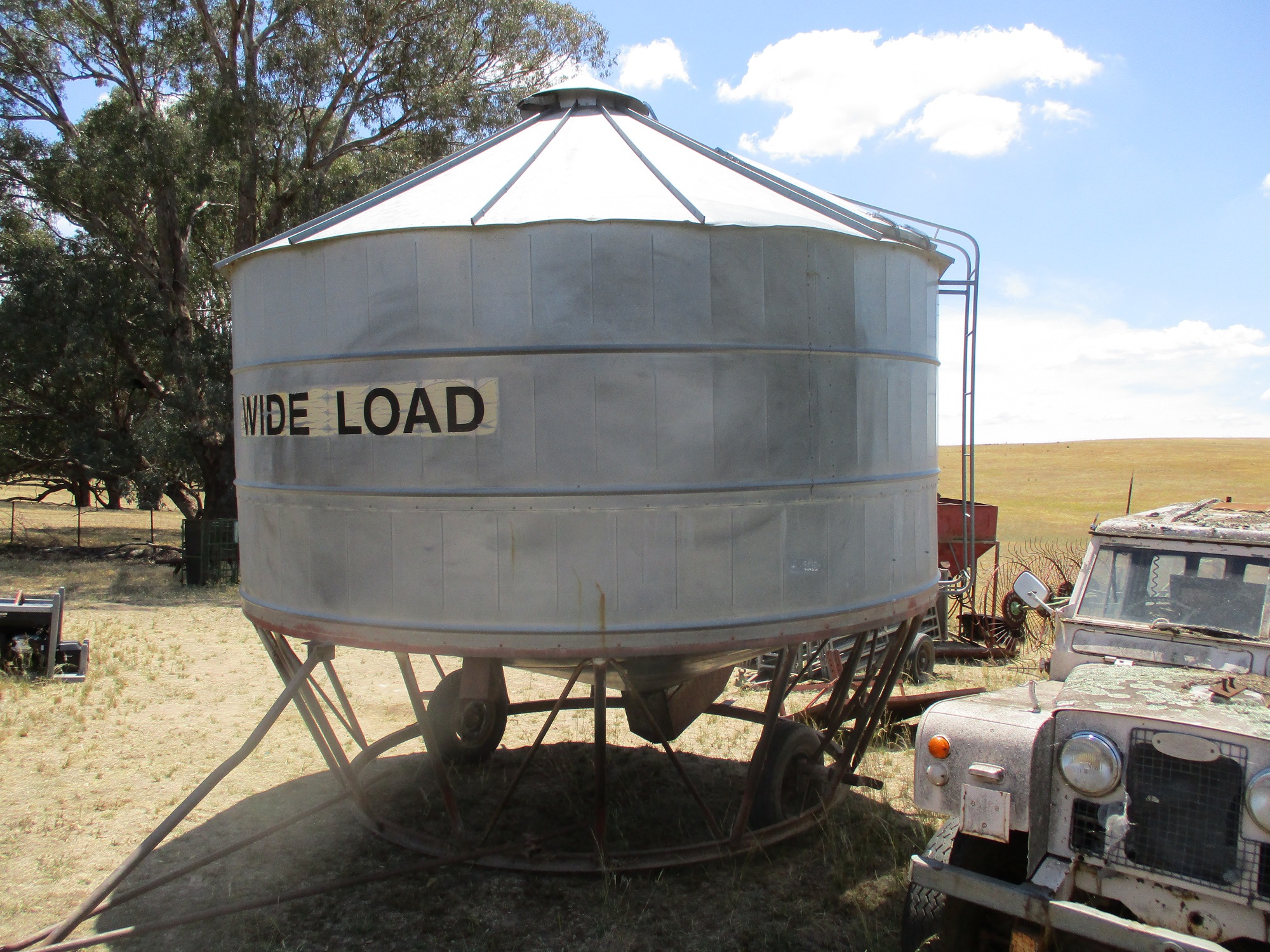 Nelson 24 mt Field Bin Machinery & Equipment Field Bins