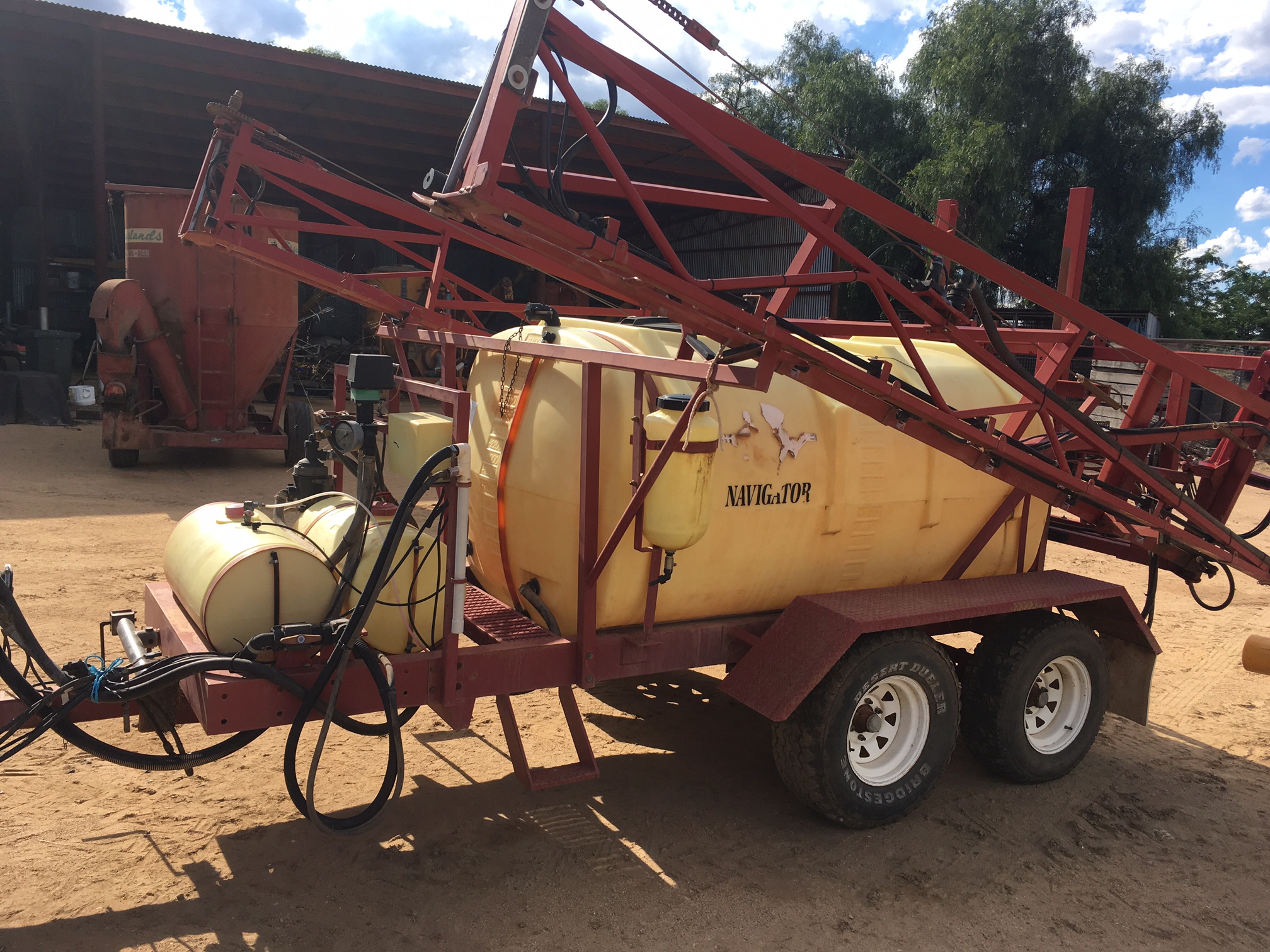 Hardi Navigator 3000ltr Trailing Boom Spray, with Foam marker,