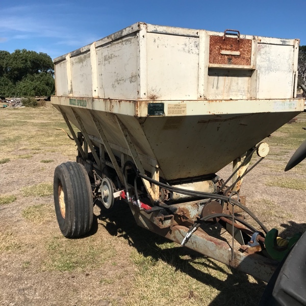 Marshall BT3 spreader Machinery & Equipment Spreaders For