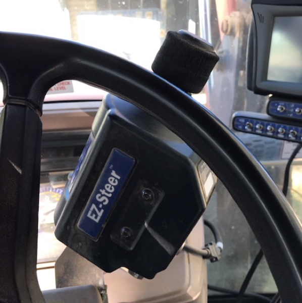 Trimble CFX 750 with EZ steer and Field IQ Machinery