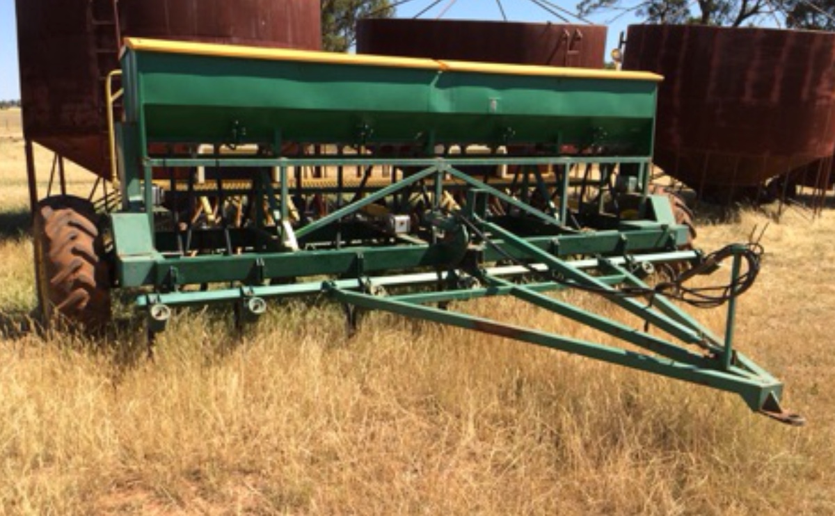 Napier Grasslands Combine / Seeder For Sale Machinery