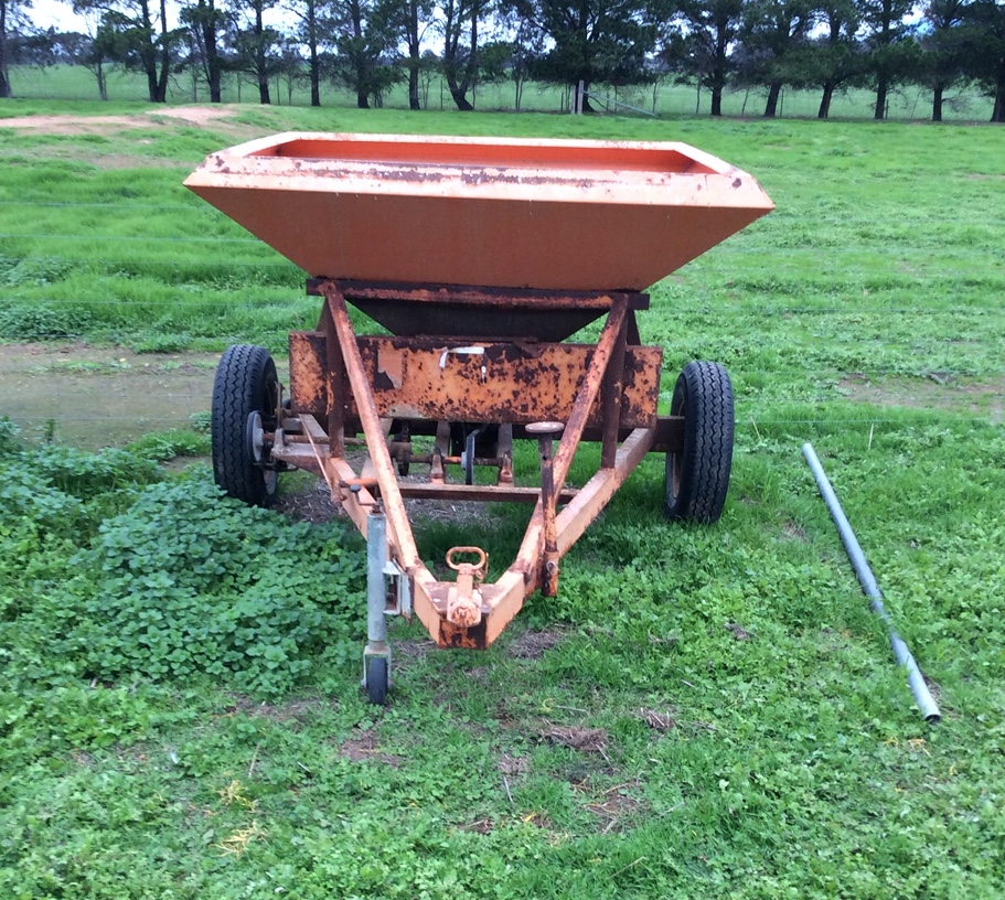 Ground Drive Super spreader For Sale Machinery & Equipment