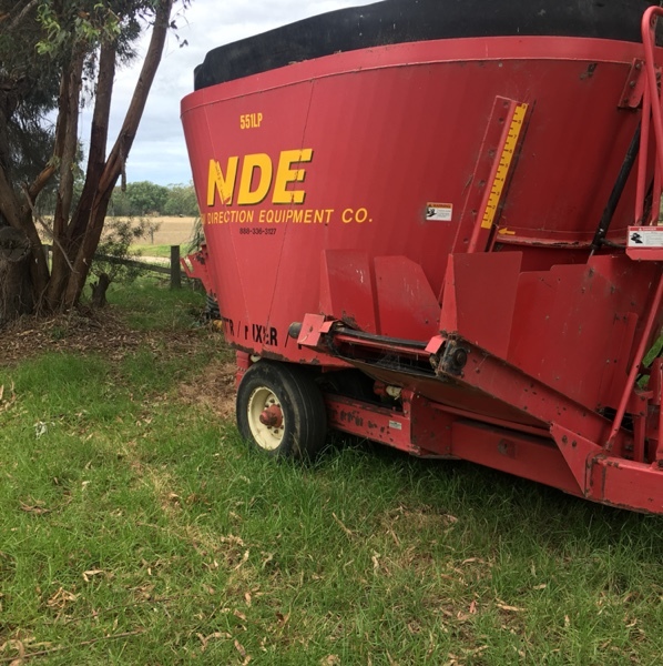 NDE vertical feed mixer wagon Machinery & Equipment Fodder