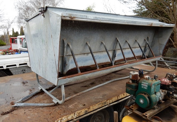 Moore Sheep Feeder For Sale Livestock Equipment Livestock