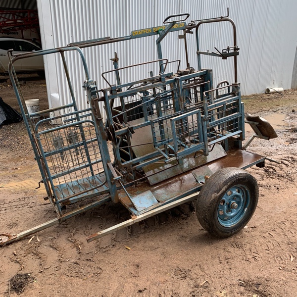 draffen sheep handler Livestock Equipment Sheep Handlers For