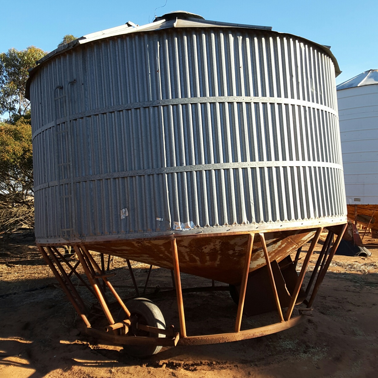 Nelson Field Bin Machinery & Equipment Field Bins For Sale