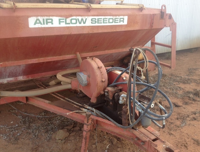 AIR SEEDER CART Machinery & Equipment Tillage and Seeding