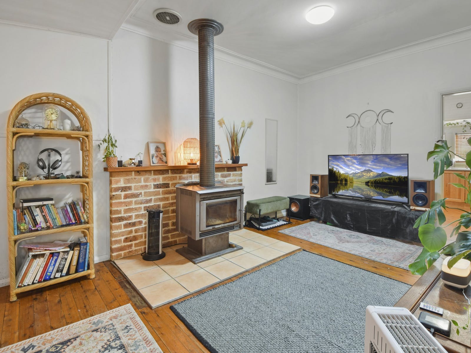 Business For Sale: Young, NSW 2594