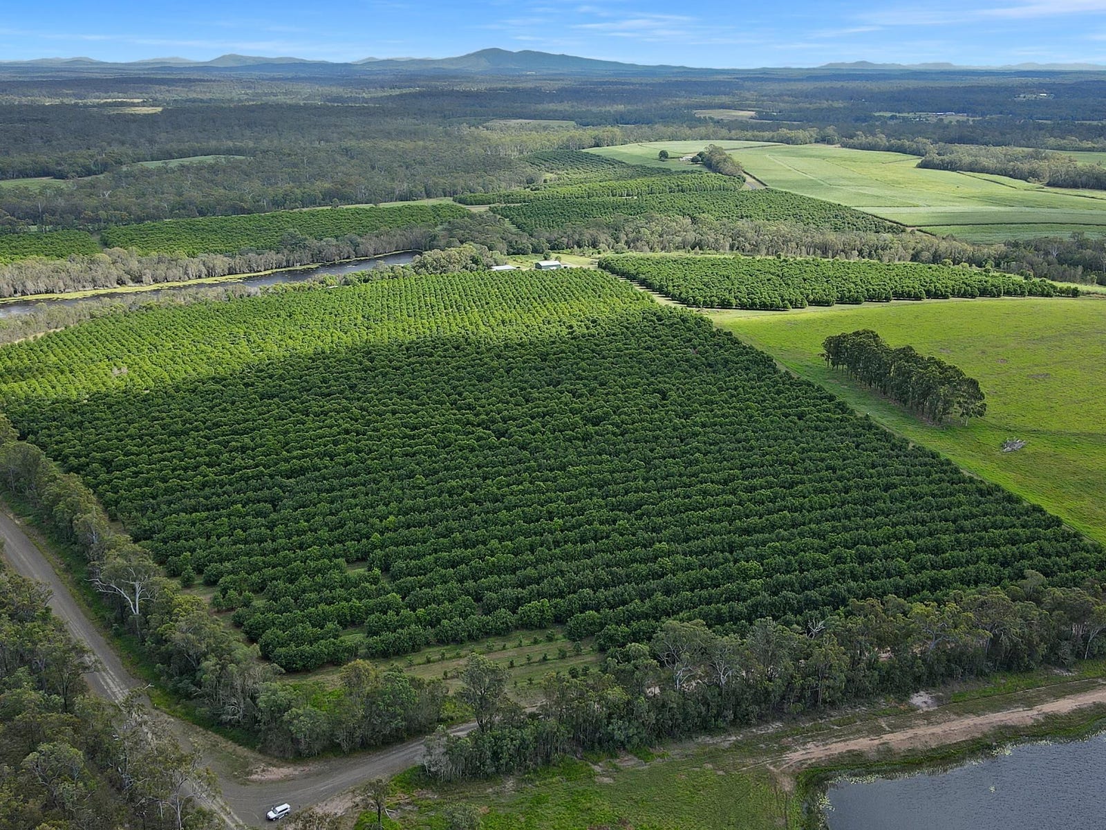 Business For Sale: Avondale, Qld 4670