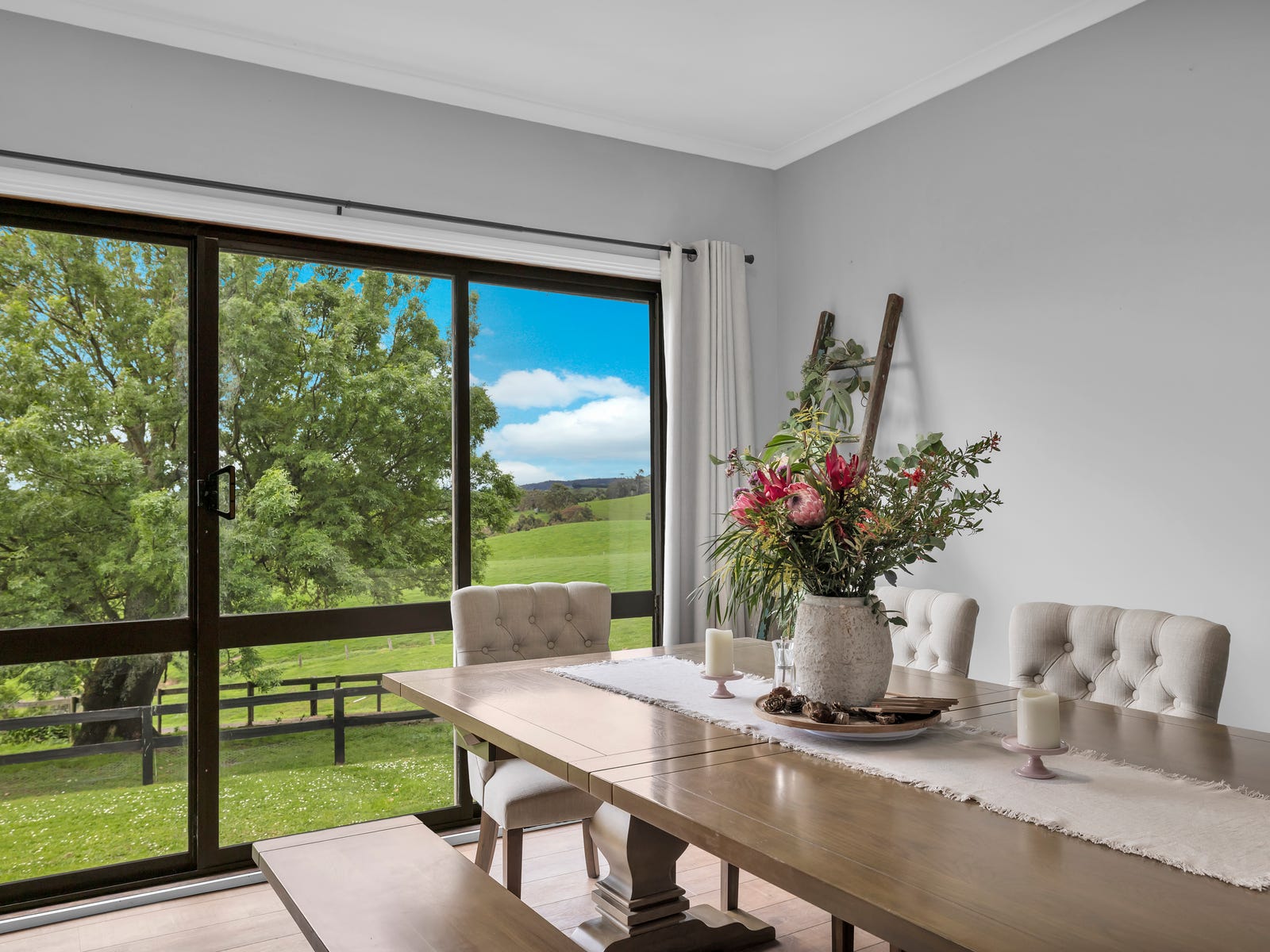 Business For Sale: Loch, Vic 3945