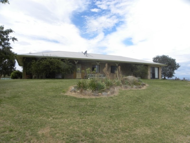 Farm For Sale in Cowra, NSW 2794 "carlisle" Darbys Falls Road