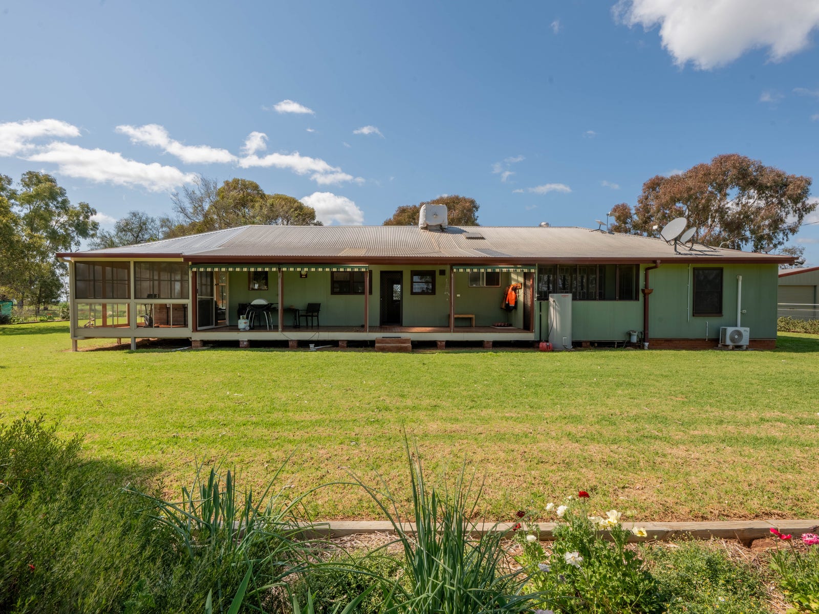Business For Sale: Forbes, NSW 2871