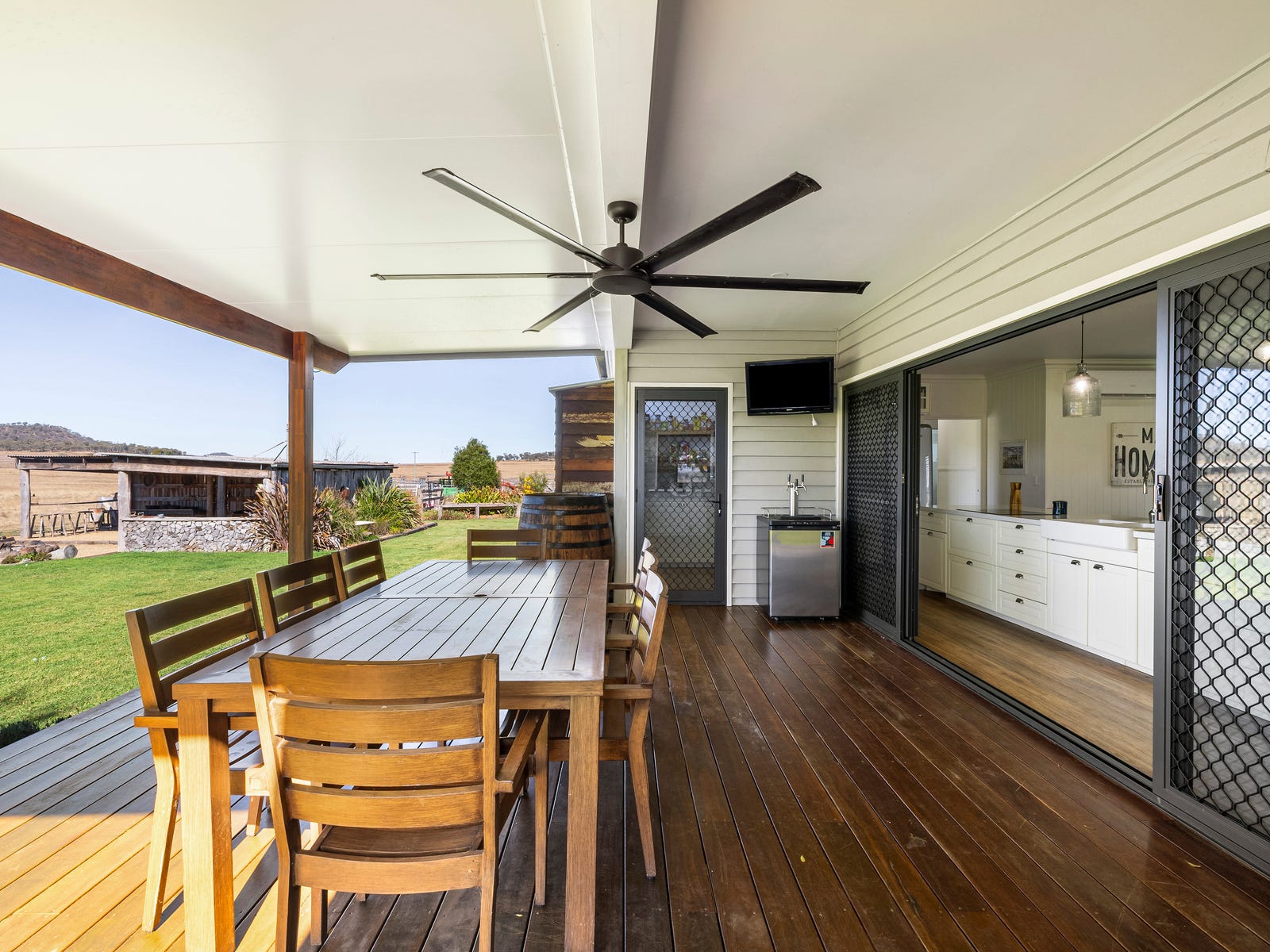 Business For Sale: Nobby, Qld 4360