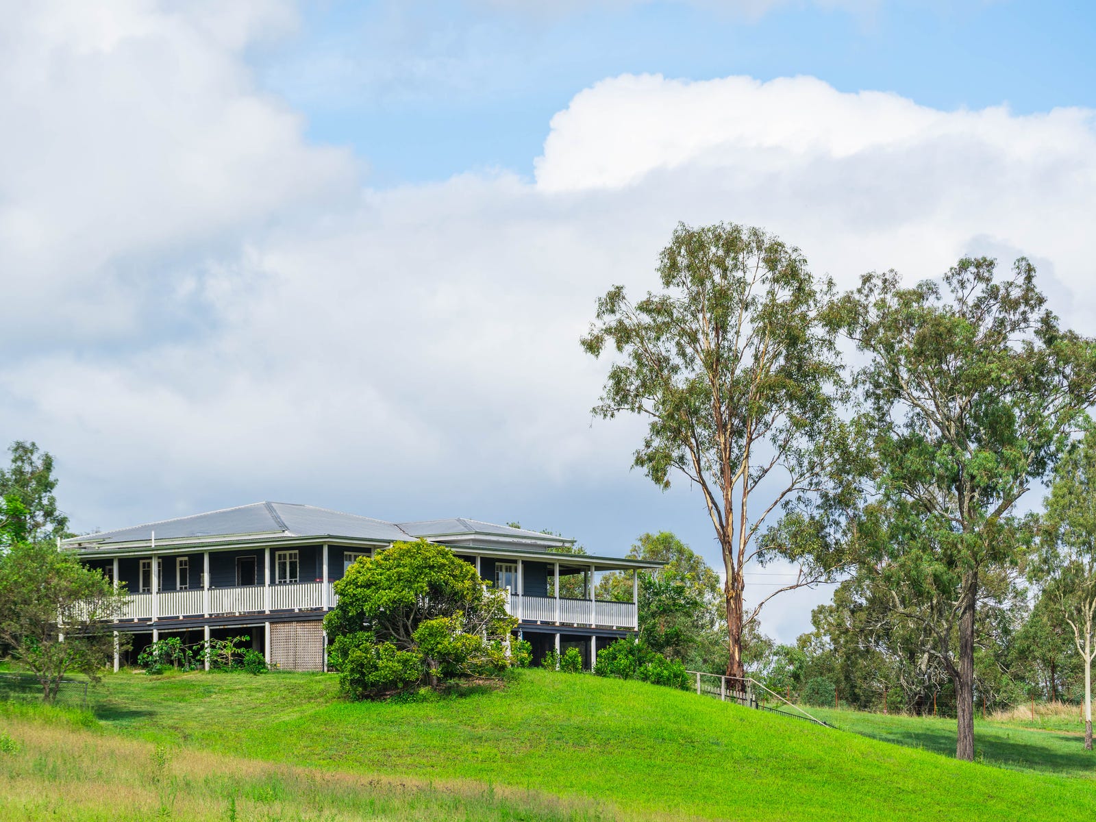 Business For Sale: Oaky Creek, Qld 4285