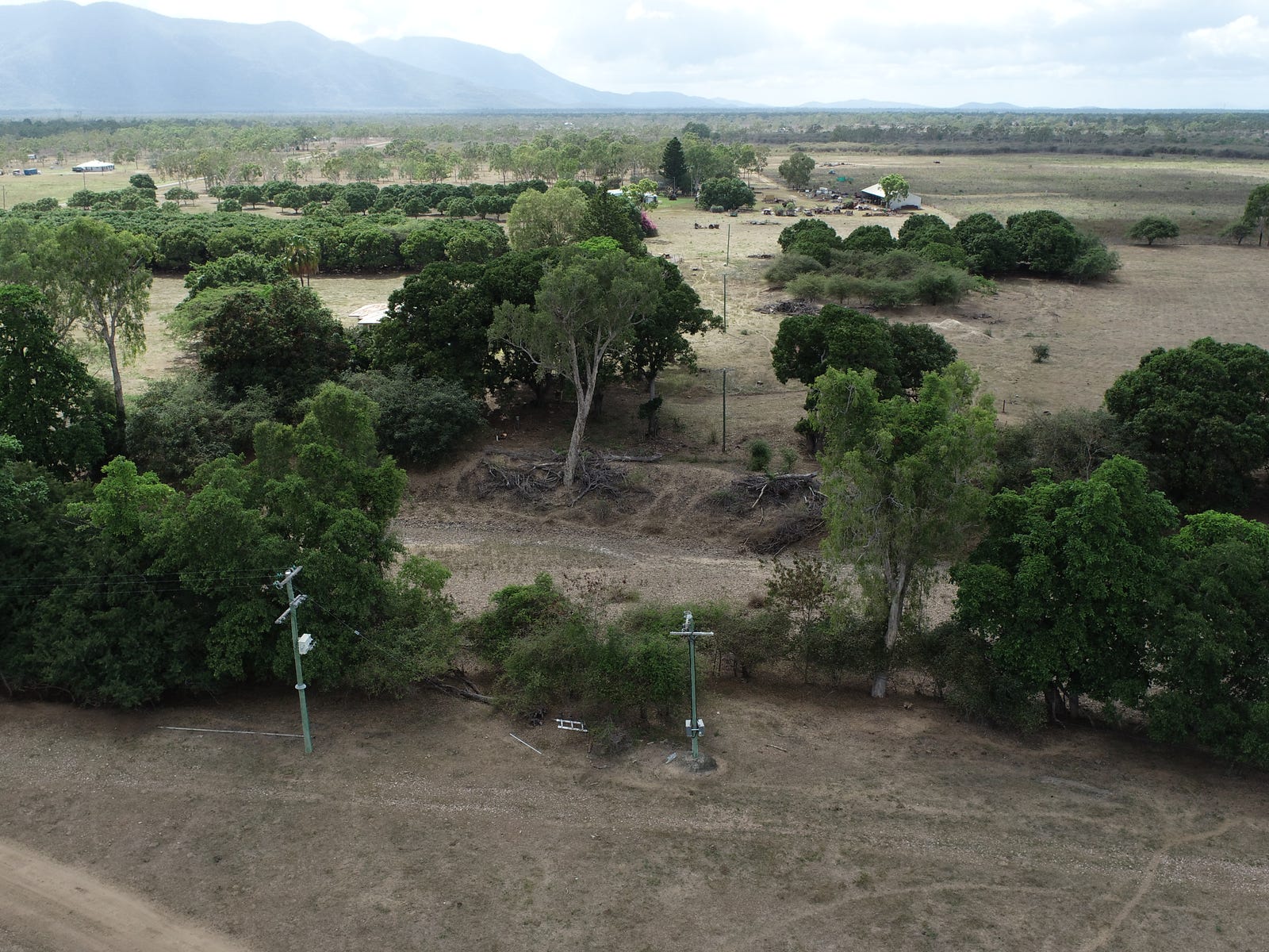 Business For Sale: Woodstock, Qld 4816