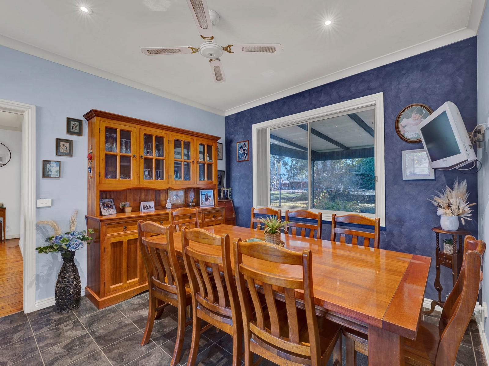 Business For Sale: Wesburn, Vic 3799