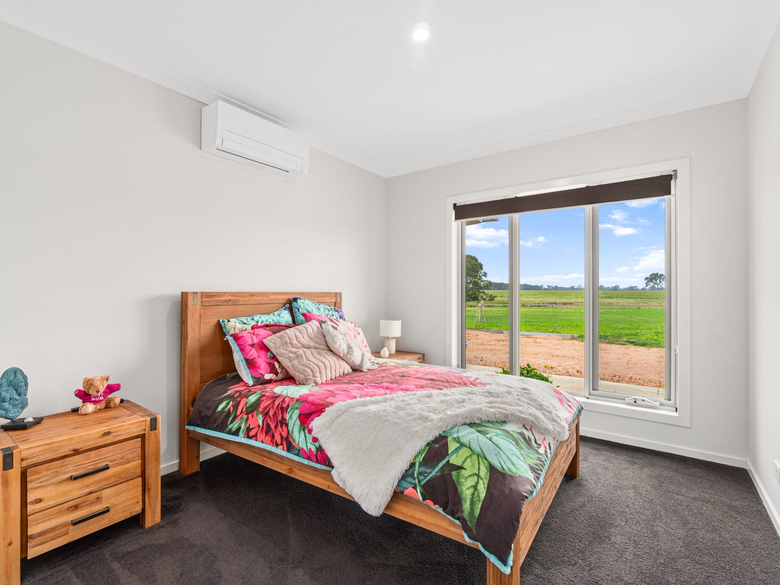 Business For Sale: Toongabbie, Vic 3856