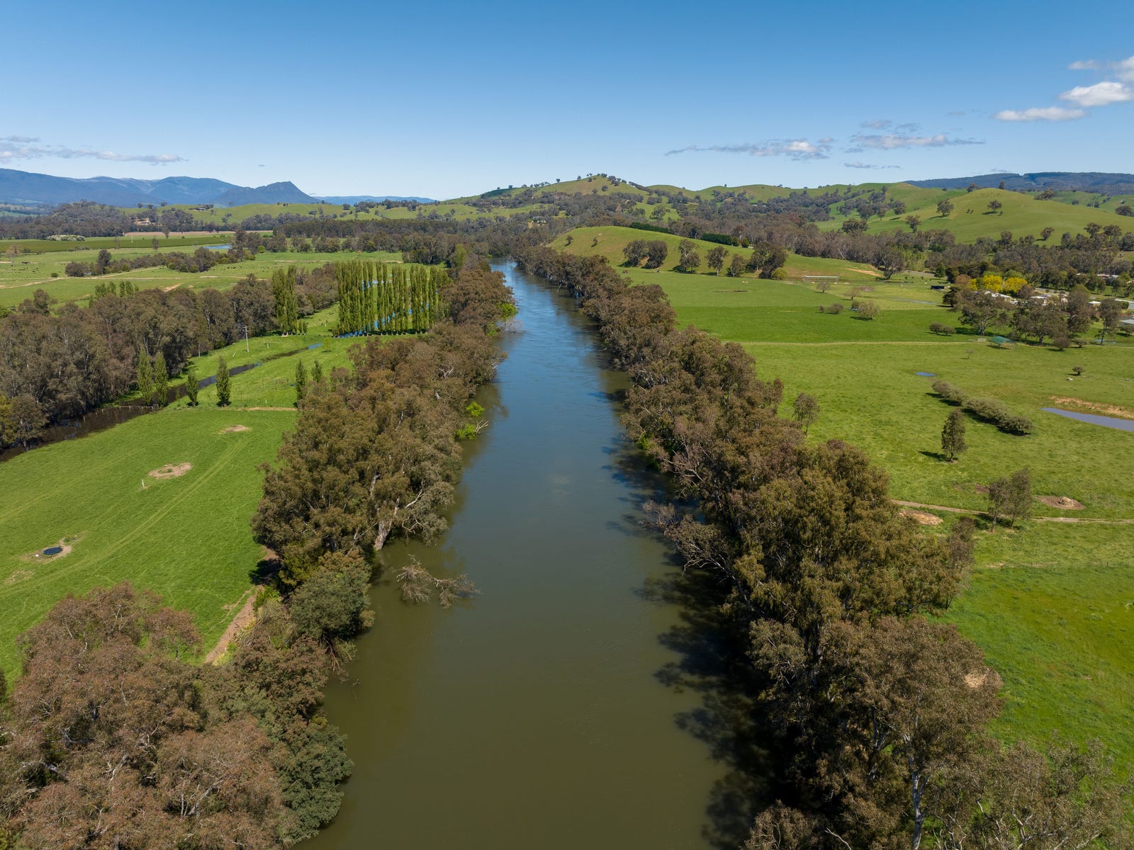 Business For Sale: Whanregarwen, Vic 3714