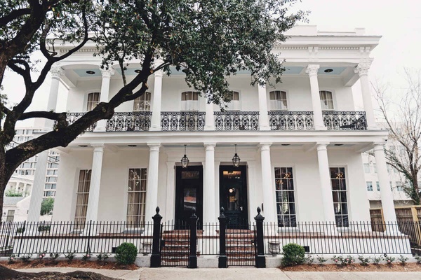 A New Orleans Hotel Near the Parade Route But Far From the Circus