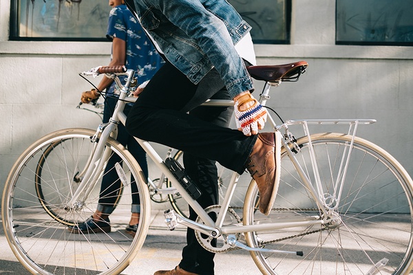 10 Stylish Cycling Accessories to Upgrade Your Commute