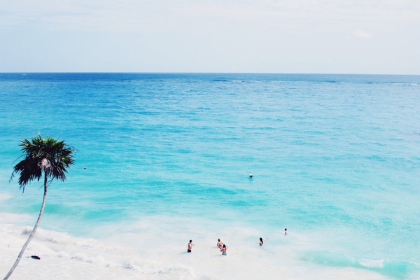 Meet Our Guest Instagrammer: Lucy Laucht in Palm Springs, California