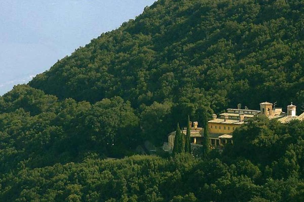 You Can Have Your Birthday Party at This Ancient Italian Monastery, But First You Have to Find It