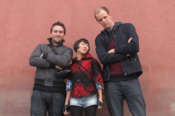 How Do I Meet Locals in a Foreign Place Without Feeling Stupid?