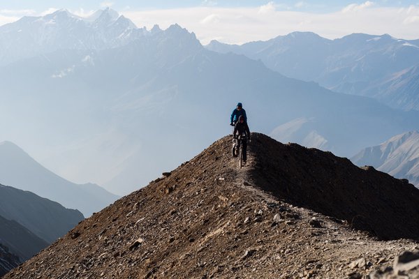 Cycling along Annapurna Circuit