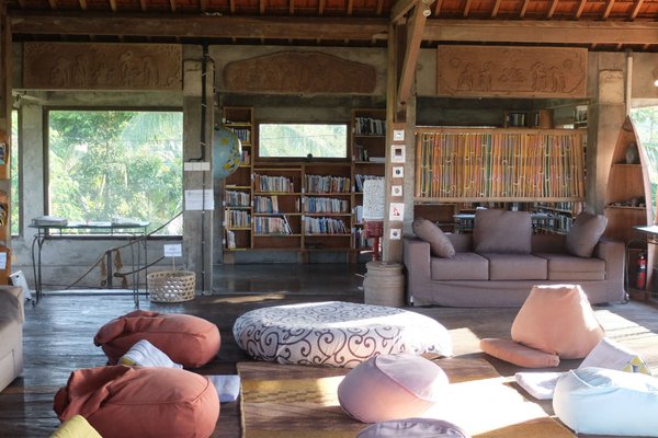 Mezzanine napping and lounging area at Bali Silent Retreat
