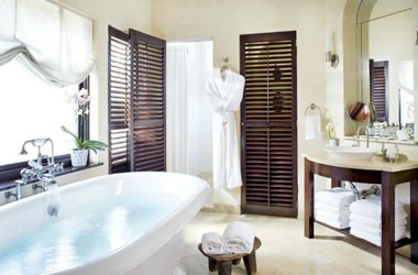 Clarendon Square Inn