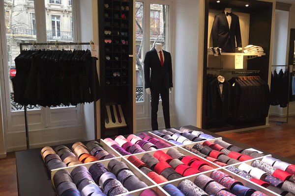 Bruce Field suit store in Saint Germain.